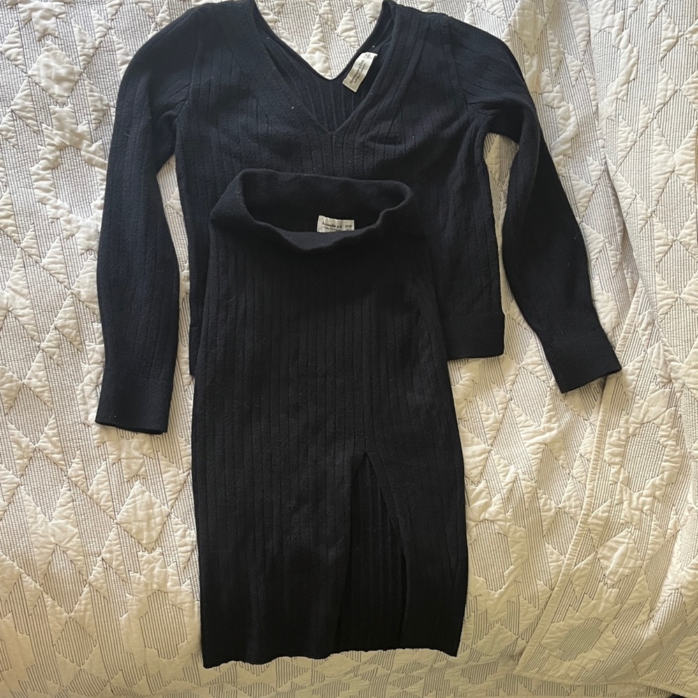 Abercrombie & Fitch Black Ribbed V-Neck Top and Skirt Set